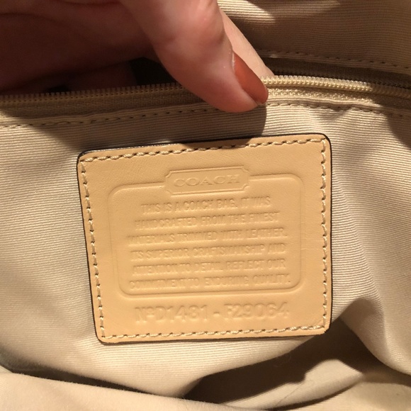 Coach - Picture 4 of 4